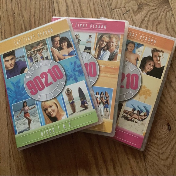 Beverly Hills, 90210 Complete First Season - Picture 3 of 5